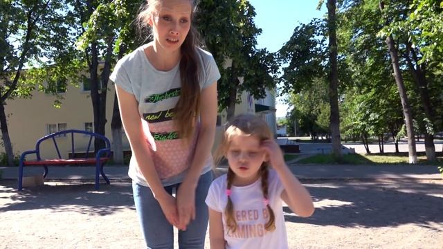 ЗАБРАЛИ НАШИ КУКЛЫ НА ИГРОВОЙ ПЛОЩАДКЕ... смотреть онлайн