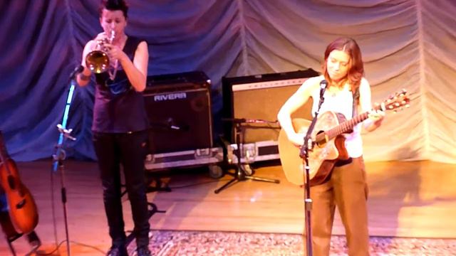 Ani DiFranco & Melissa Ferrick - Overlap (2011-11-19) NYC смотреть онлайн