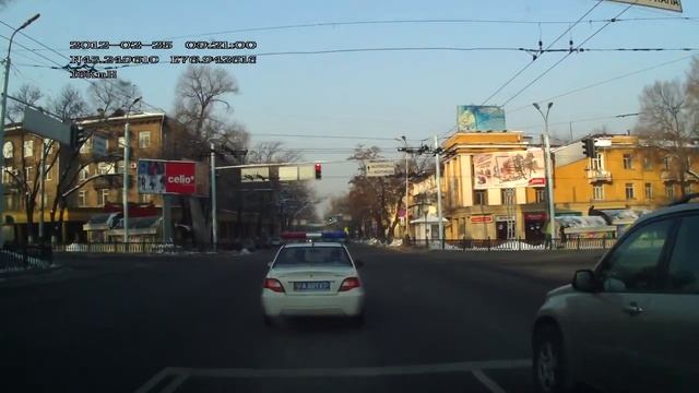 Полиция нарушает ПДД смотреть онлайн