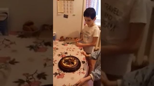 Элу 5 лет, торт, Марс смотреть онлайн