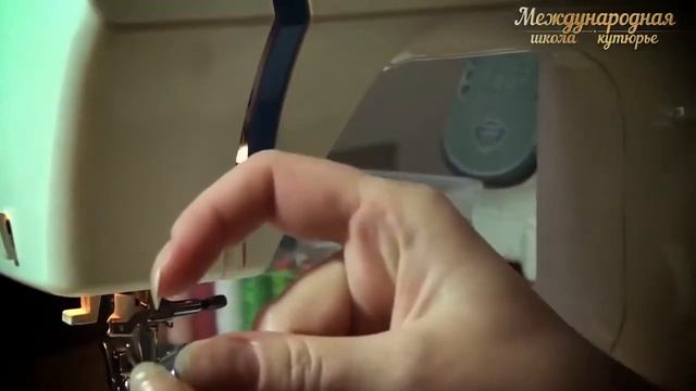 Как Заправить Нити в Швейную Машину? Намотку нитей на шпульку смотреть онлайн