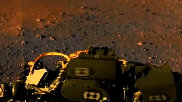 Марсоход Curiosity обнаружил марсиан Mars rover discovered the Martians! смотреть онлайн