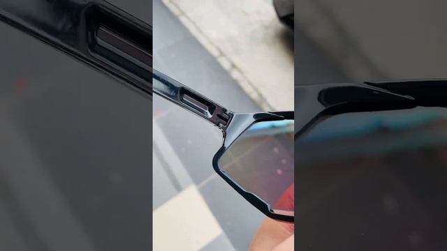 Koo Demos Black / Green Mirror смотреть онлайн