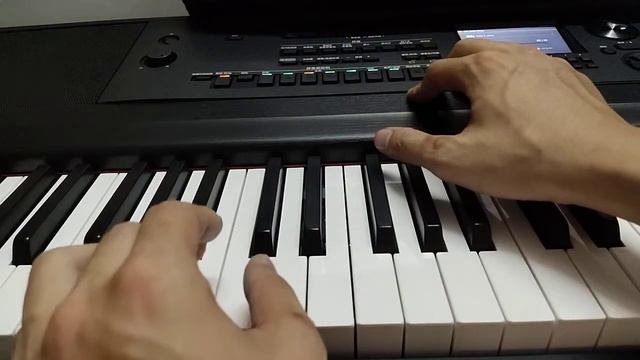 This Love-Maroon5，DGX-670 Yamaha Portable Grand Piano Testing смотреть онлайн