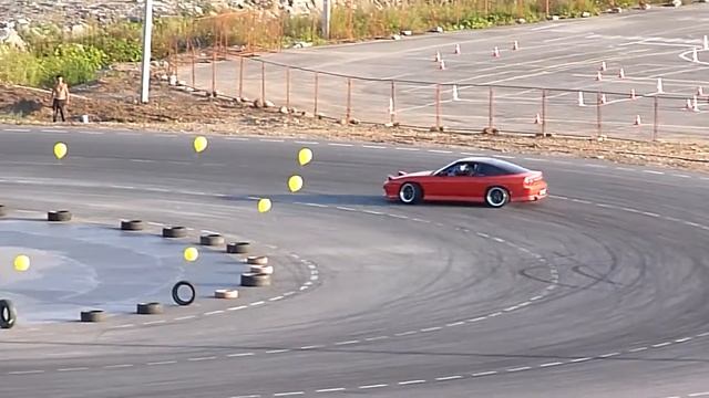 Nissan 200SX на автодроме "Дзержинский". смотреть онлайн
