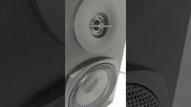 Тест Колонки SVEN SPS-575 на MAX громкости со смартфона. смотреть онлайн
