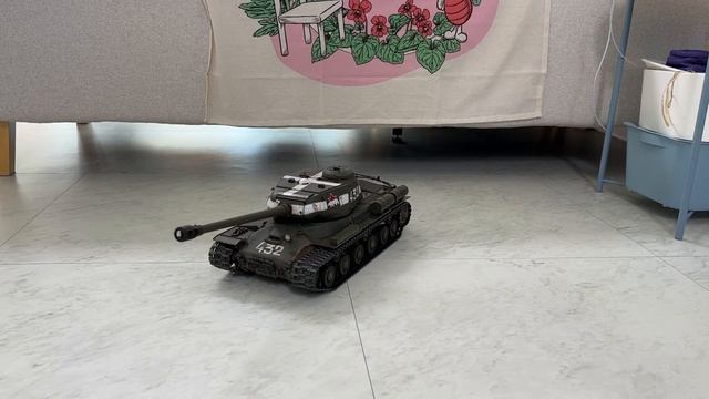 Tamiya 1/16 scale JS-2 RC Tank смотреть онлайн