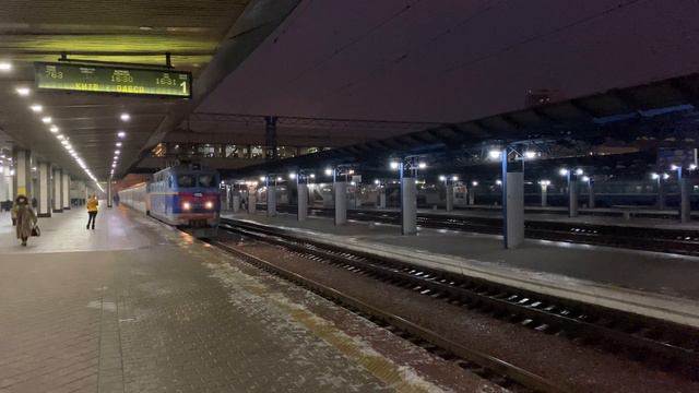 🇺🇦 Електровоз ЧС4-154 з поїздом IC + 763 Київ-Одеса смотреть онлайн