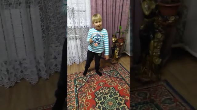 Видео урок как сделать сальто поддержите семилетнего мальчика Он очень волнуется смотреть онлайн