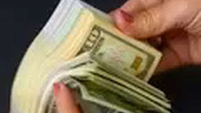 Иран отказался от доллара в зарубежных расчётах. Iran to abandon the dollar in the calculations. смотреть онлайн