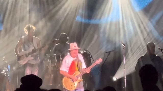 Europa, Santana. Concord Pavilion. 6/22/22．“we’re not lip syncing, this is for f-----g real” смотреть онлайн