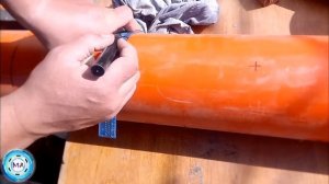 Полуниця в трубі. Вертикальна посадка. Strawberry in the tube. Vertical landing.