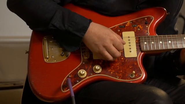 Mark Pontin demos 1965 Fender Jazzmaster смотреть онлайн