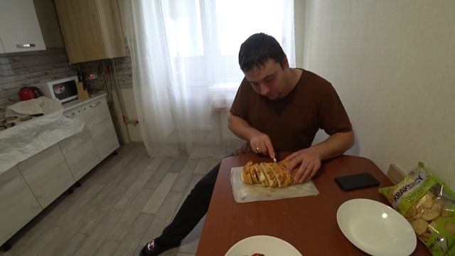 Хотим сменить место жительства... Сергеевна приболела смотреть онлайн