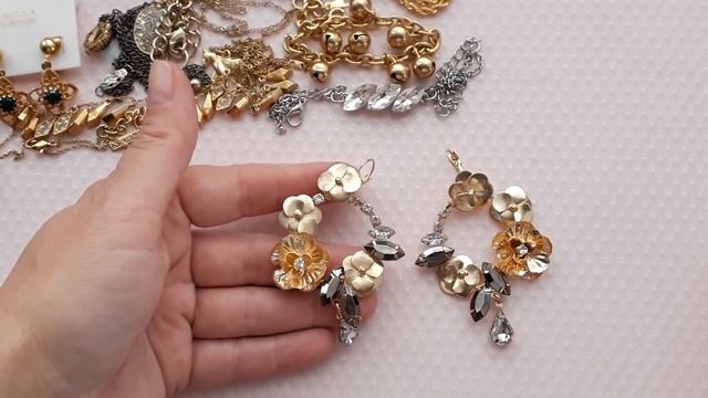 170.Распаковка лотов с винтажной бижутерией. Продолжение.Лот 2. смотреть онлайн