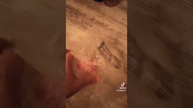 Почему чернеют помидоры!? Чем травят супермаркеты - людей. Магазин Призма - жесть! смотреть онлайн