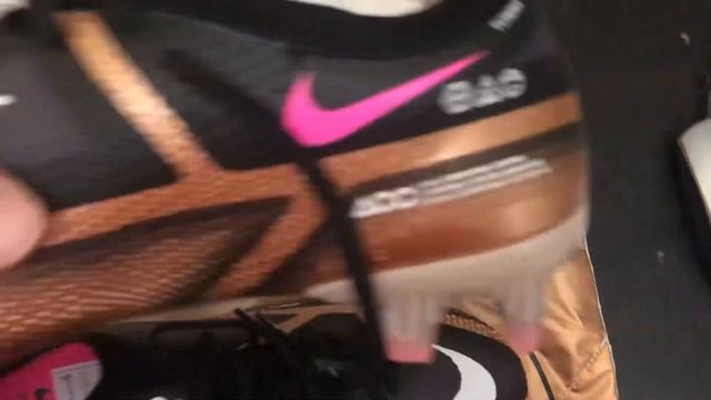 Самые прочные,красивые и жесткие бутсы. Nike phantom 2 GT Elite FG смотреть онлайн