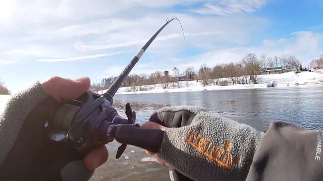 Весенний джиг. Москва-река. Baitcasting. смотреть онлайн