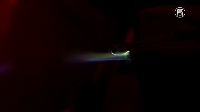 Неоновые вывески возвращаются в Гавану смотреть онлайн