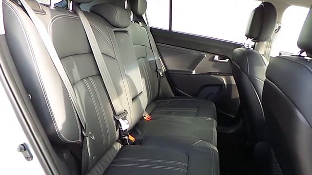 152D3245 - 2015 Kia Sportage PLATINUM SE 4DR 26,950 смотреть онлайн