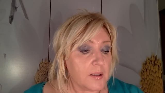 MAX FACTOR Skin Luminizer тональный крем - обзор и нанесение смотреть онлайн