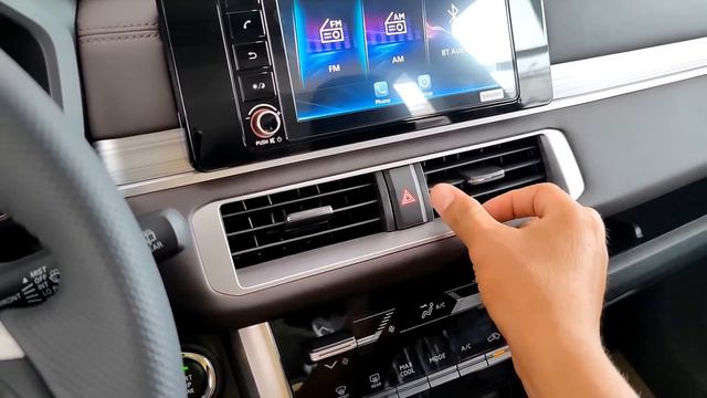 Mitsubishi Xpander Cross 1.5L 2024 New Model Review