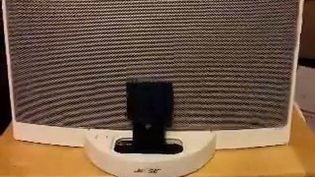 Bose SoundDock Series 1 with Bluetooth Receiver смотреть онлайн