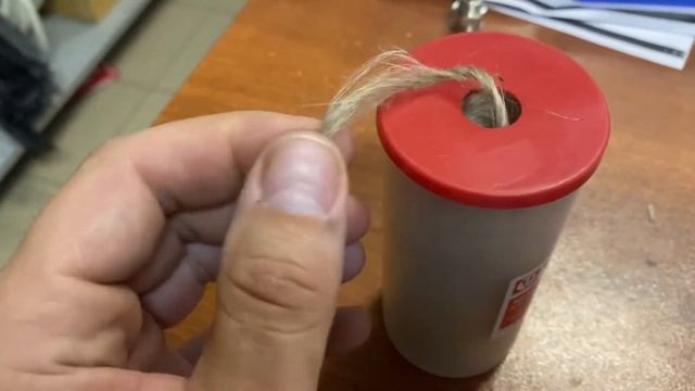 Нить сантехническая льняная VALTEC, для резьб. соед. (110м) VT.FLAX.0.110 смотреть онлайн