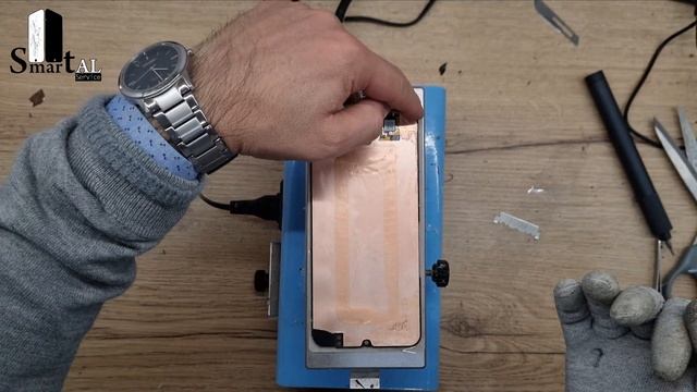 SAFE WAY TO CHANGE BROKEN GLASS on Galaxy M30S #teardown #m30s #samsung смотреть онлайн