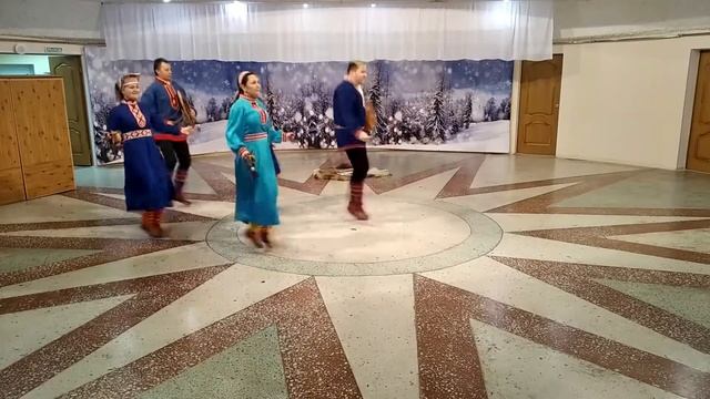 Сотрудники национального культурного центра села Ловозера в акции #JerusalemDanceChallenge смотреть онлайн