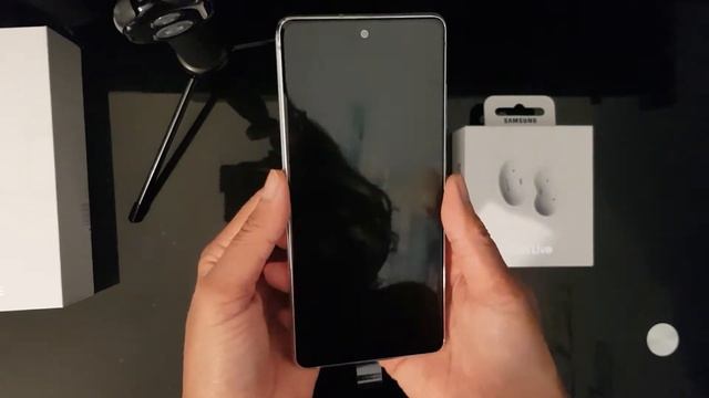 Samsung Galaxy S20 FE Unboxing смотреть онлайн