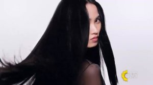 Реклама Garnier " Новая стойкая крем краска Garnier Olia без аммиака "