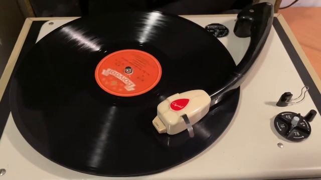 Lale Andersen - Am Kai Bei Der Alten Laterne - 78 rpm - Polydor 49096 - 1953 смотреть онлайн