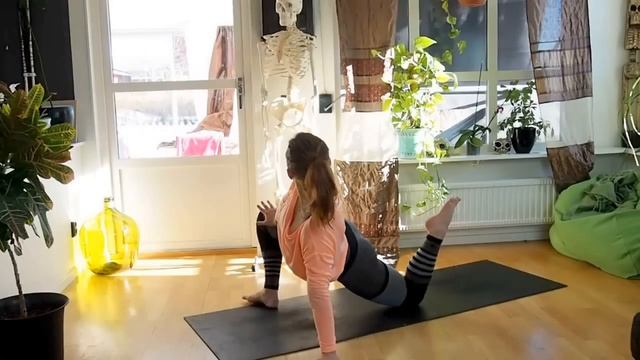 Himmelska Höftöppnare смотреть онлайн