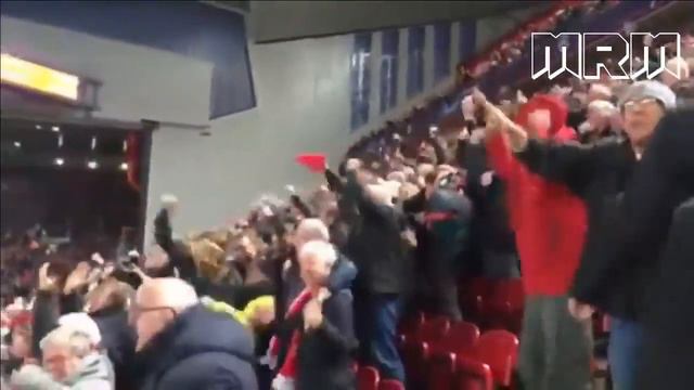 Голы Ливерпуля Барселоне 4-0 атмосфера на стадионе невероятная смотреть онлайн