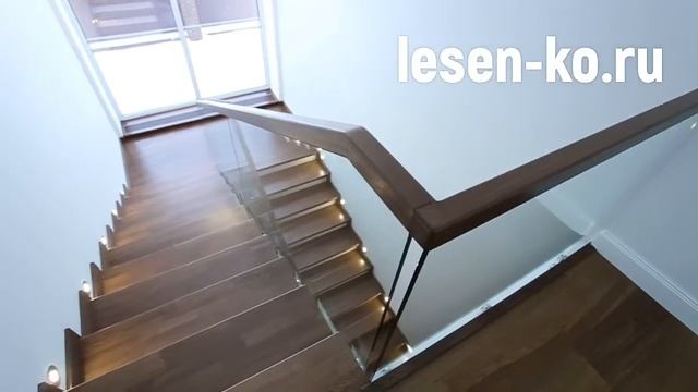 Облицовка бетонной лестницы дубом от компании "Лесен-Ко" смотреть онлайн