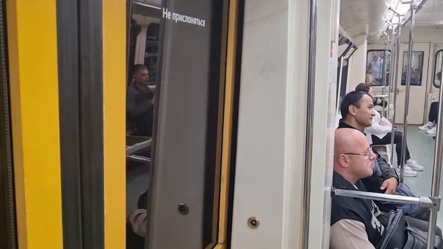 Скольническая линия метро, Библиотека имени Ленина - Чистые пруды на 81-740/741.1 "Русич". смотреть онлайн