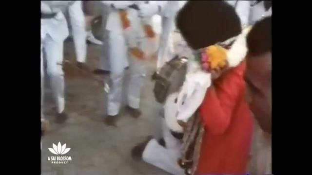 Сатья Саи Баба 50 летие 6 часть День Рождения Сатья Саи Бабы смотреть онлайн