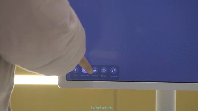 Интерактивный Экран 32 дюйма смотреть онлайн
