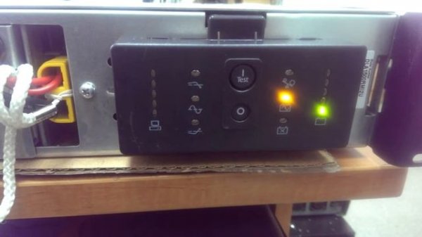 APC 1500 (DLA1500RMI2U) мигает индикаторами APC 1500 fault