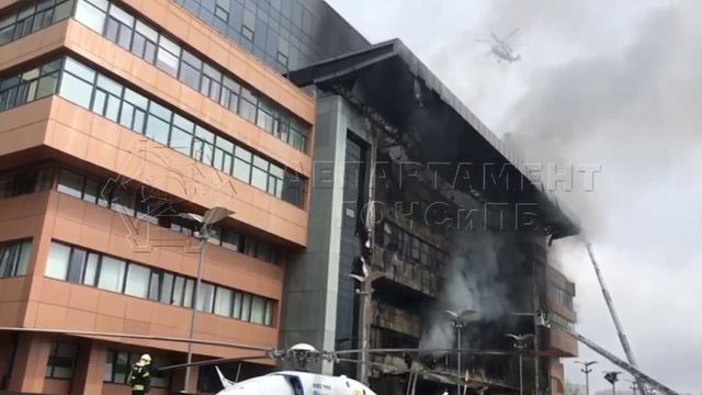 Авиация на пожаре 3 июня 2022 г. в бизнес-центре "Гранд Сетунь Плаза" смотреть онлайн