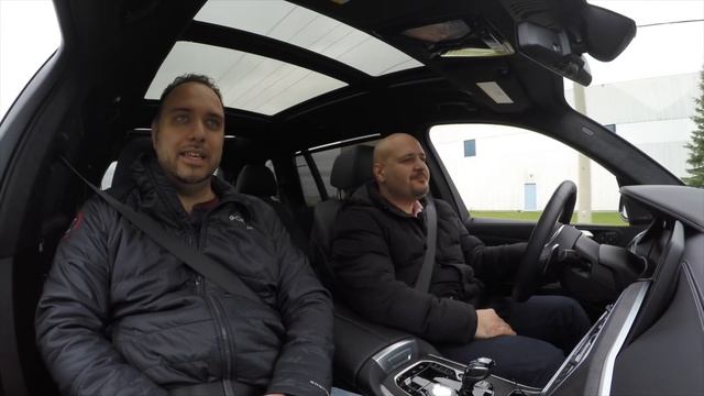 2019 BMW X7 xDrive40i Vs 2019 Lincoln Navigator Reserve L (EXT) | Head 2 Head | Review смотреть онлайн