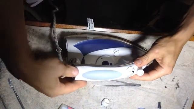 Утюг Ves Electric VES 1617 смотреть онлайн