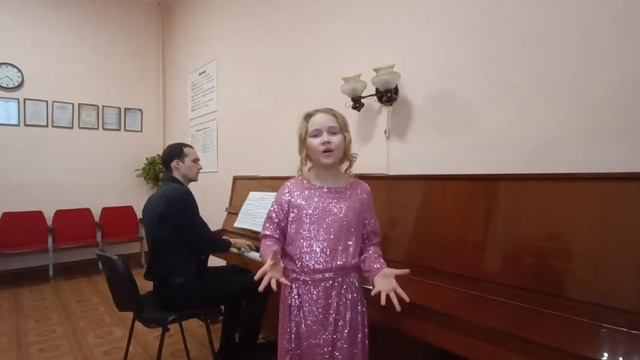 Першина Ксения, композиция "Старый рояль" смотреть онлайн