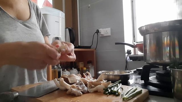 Quick And Easy Ginger Hoisin Noodles