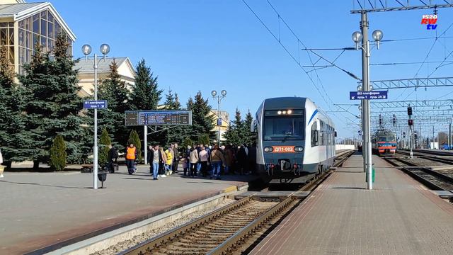 Дизель-поезд ДП1-002 на станции Жлобин-Пассажирский | DP1-002, Zhlobin-Pass station смотреть онлайн