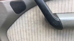 Audi A6(C4) Как снять обшивку (карти) дверей ауди 100 С4