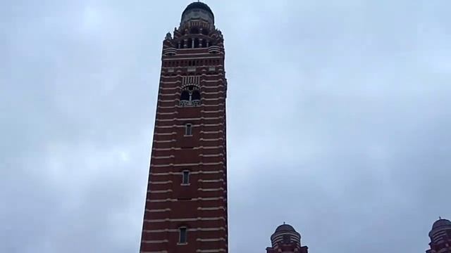 Westminster Cathedral & Campanile Bell Tower, London смотреть онлайн
