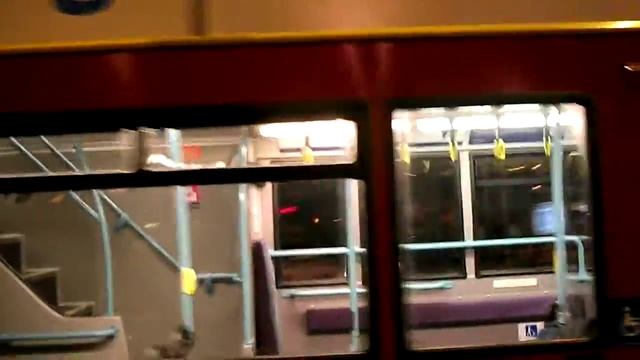 London Bus Route 295 at Clapham Junction смотреть онлайн