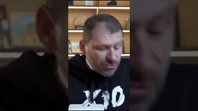Миллиардер пробует: KFC VS MacDonalds часть 2 смотреть онлайн